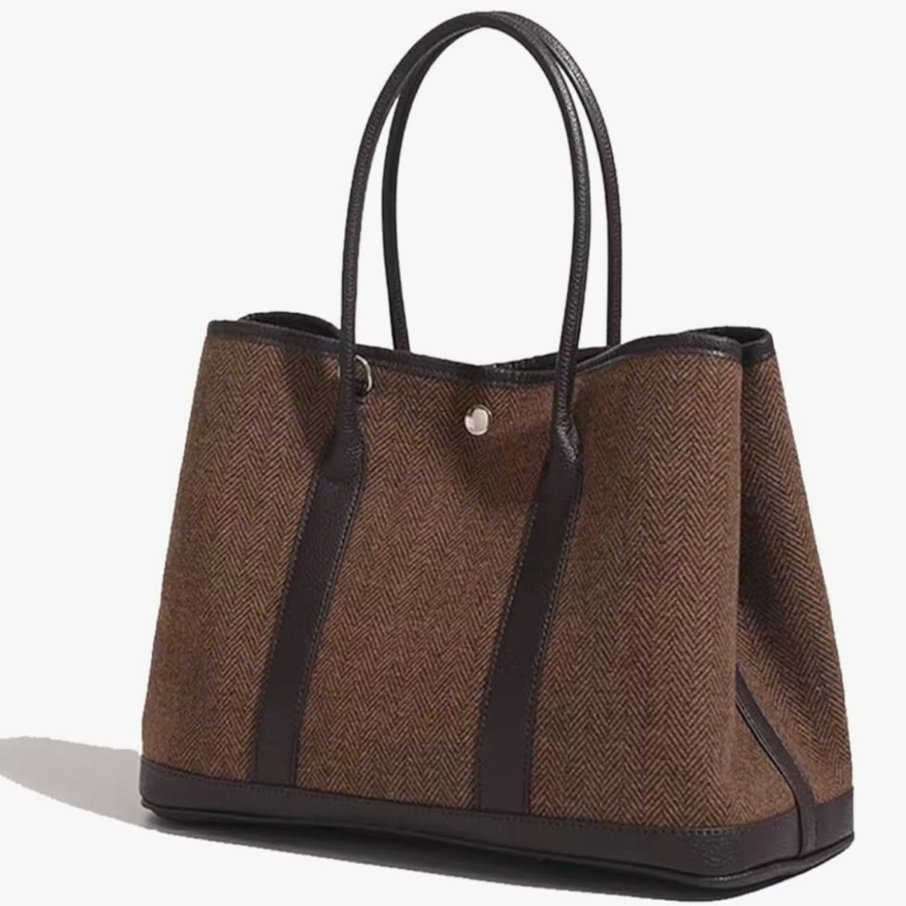 Luxury Casual Canvas Wool Tweed Chevron Button Clasp Weekender Garden Party Bag